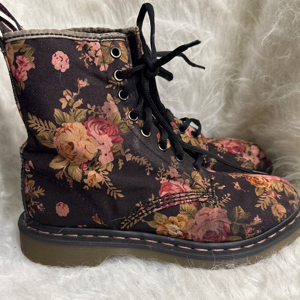 Dr. Martens 1460 Floral Canvas Lace Up Boots Burgundy Pink Women 8 Eye Combat - Picture 3 of 12